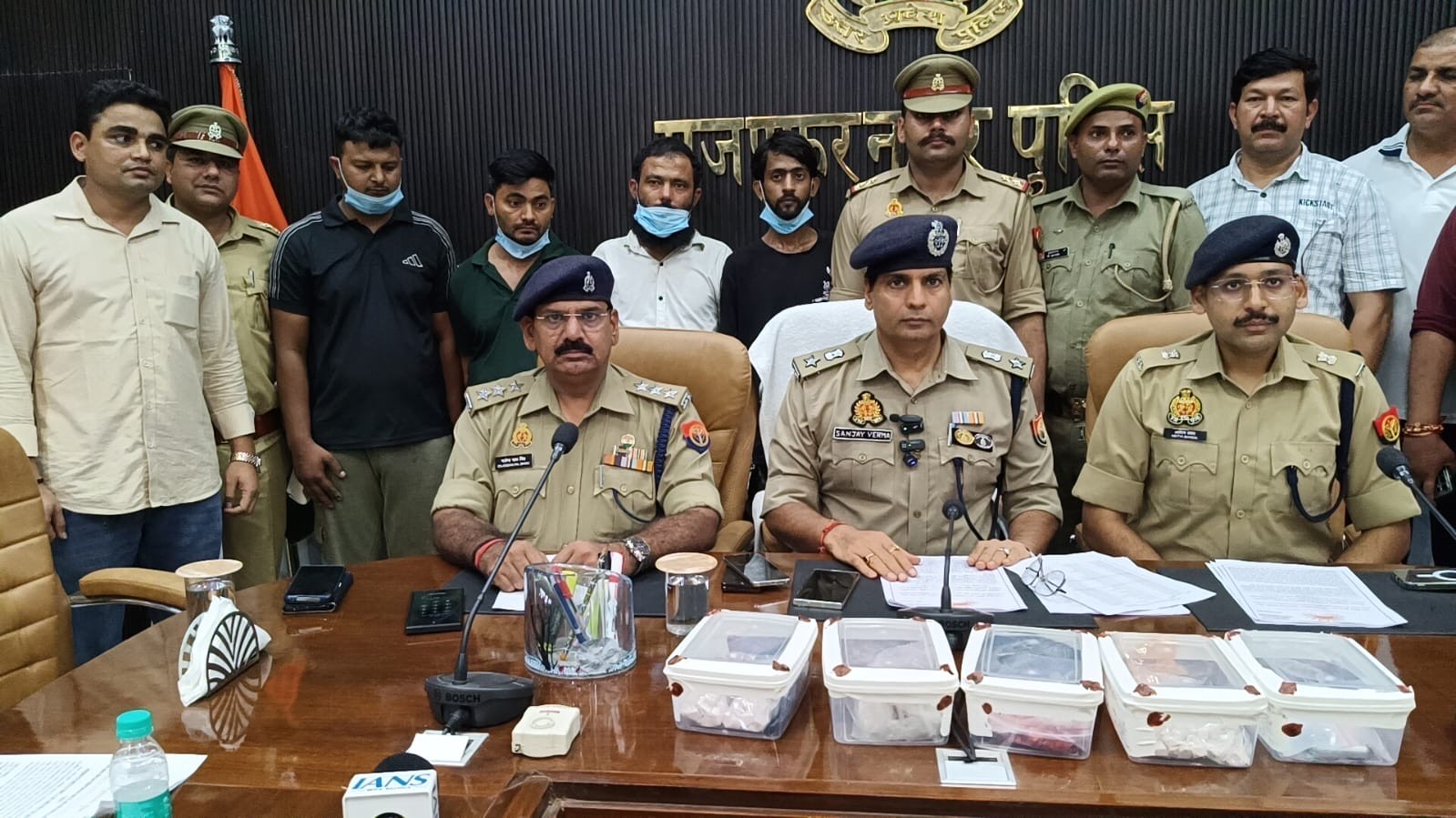 Muzaffarnagar Operation Savera: 5 Drug Smugglers Arrested, rs 10 Crore Smack and Ganja Seized