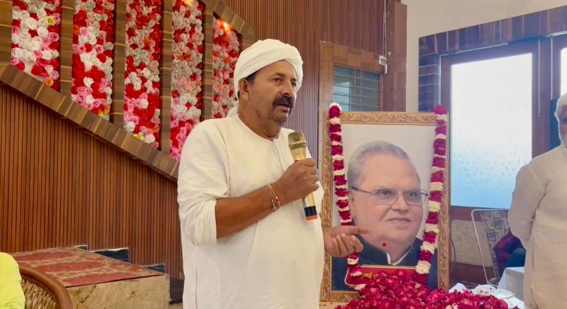 Muzaffarnagar Honors Satya Pal Malik: Farmers, Leaders Pay Tribute  