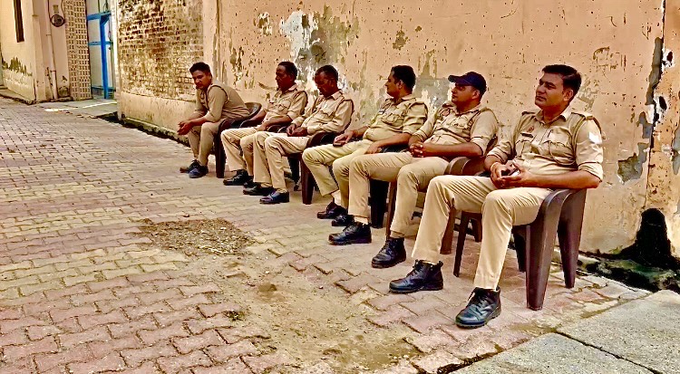 Muzaffarnagar-Bulandshahr Love Tragedy: Lovers' Double Suicide Shocks