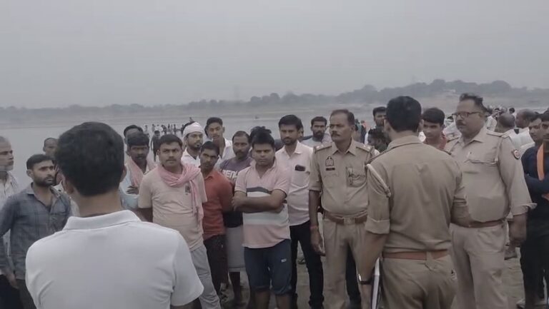मिर्जापुर: गंगा स्नान के दौरान दो किशोरों की डूबने से मौत, तीन अन्य को बचाया