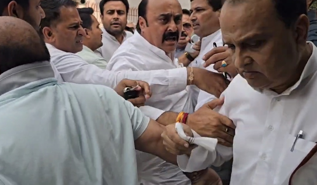 Muzaffarnagar Jat College Clash: RLD Abuses Minister