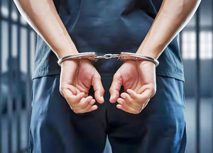 मालदा मंडल में आरपीएफ की बड़ी कार्रवाई: ट्रेन पर पथराव करने वाला युवक गिरफ्तार