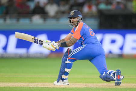 ऑस्ट्रेलिया की उछाल भरी पिचें सूर्यकुमार यादव के लिए वरदान: अभिषेक नायर