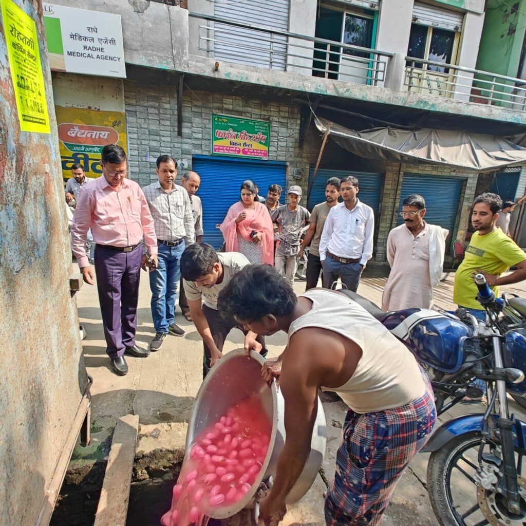  Muzaffarnagar food safety raid, Diwali adulteration crackdown, chamcham sauce destroyed, Jansath action, Food Safety Dept 2025 