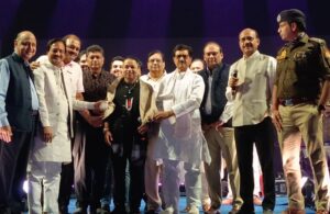 Muzaffarnagar Kartik Ganga Snan Mela: Kailash Kher Mesmerizes