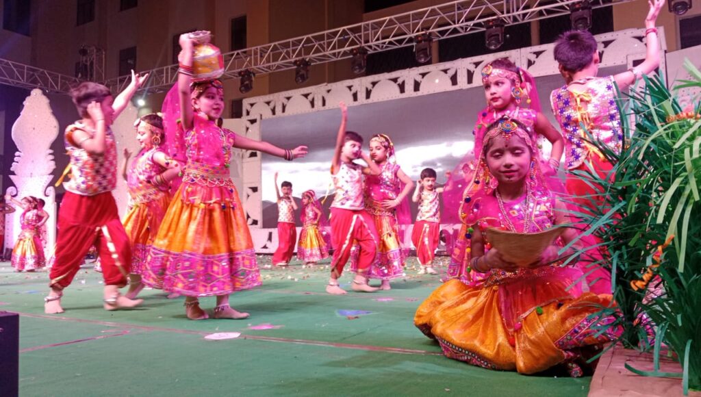 Muzaffarnagar The SD School 8th Foundation Day: VR Lab, JEE-NEET Toppers