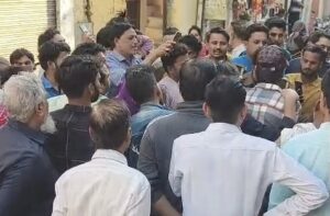 Muzaffarnagar: Woman Caught Trying to Kidnap Child