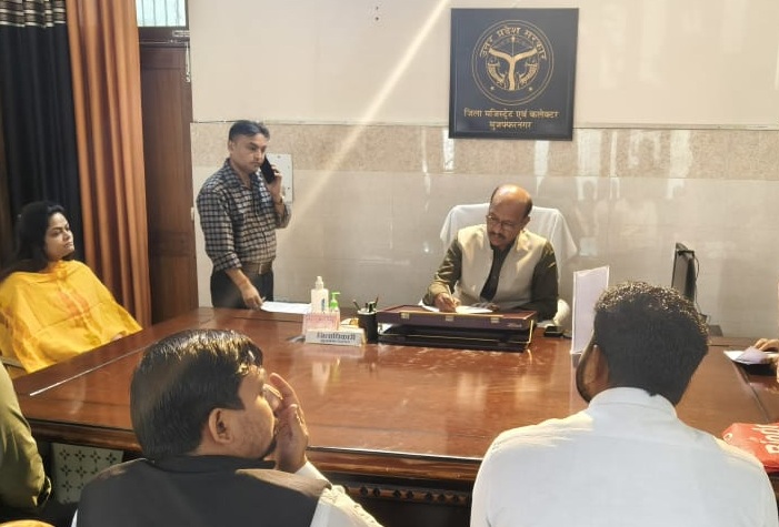 Muzaffarnagar DM Reprimands SDM Over House Collapse Aid