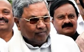 कर्नाटक कांग्रेस में सत्ता संघर्ष: शिवकुमार को इंतजार, सिद्धारमैया बने रहेंगे – हाईकमान ने साफ संकेत दिए