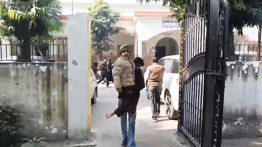 Muzaffarnagar Divyang Dhaba Owner in False ₹460 Bill Row