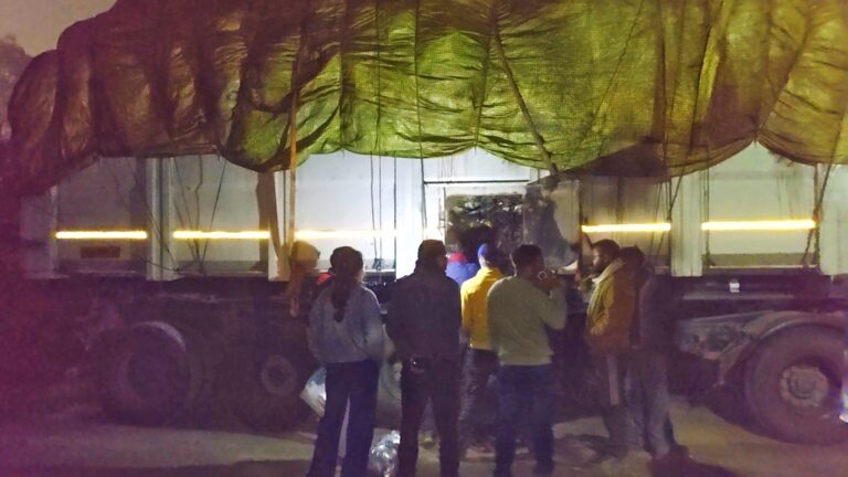 मुजफ्फरनगर में प्रदूषण विभाग की ताबड़तोड़ कार्रवाई, कई पेपर मिलों पर छापा, RDF ट्रकों से सैंपल जब्त