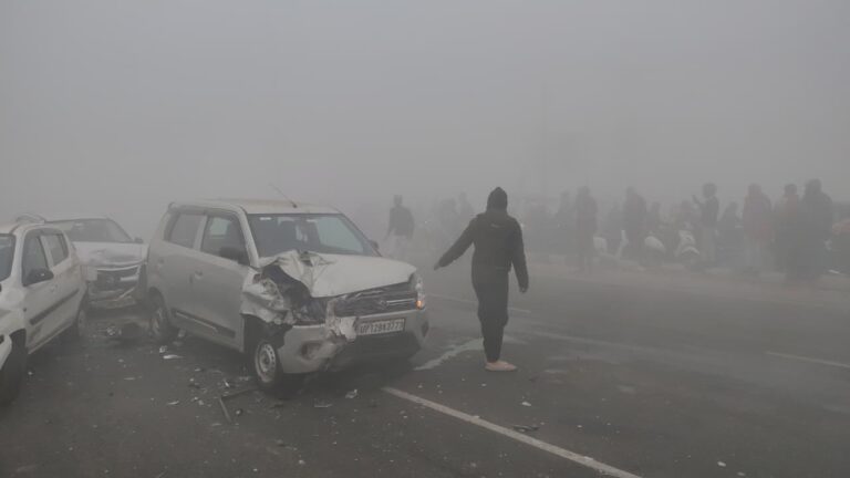 Muzaffarnagar Dense Fog Crashes: 14 Vehicles Collide