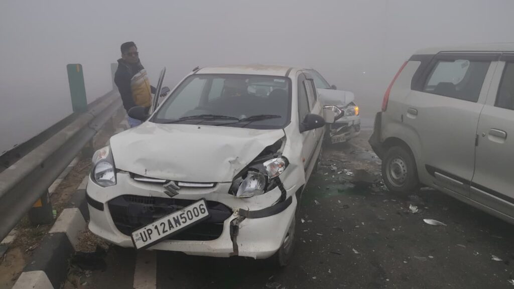 Muzaffarnagar Dense Fog Crashes: 14 Vehicles Collide 