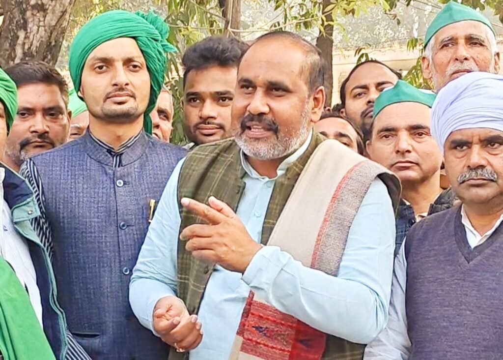 Muzaffarnagar Paper Mill Owner Prabhat Targets Media