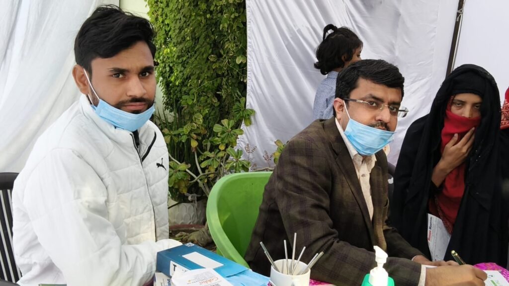 Muzaffarnagar Republic Day Free Medical Camp by 8 Doctors