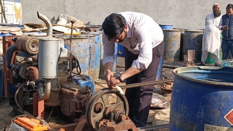 ख़बर का तगड़ा इंपैक्ट: ‘सांसों के लिए ख़तरा’ बना केमिकल प्लांट सील! मालिकों को ‘बोरिया-बिस्तर’ समेटने के आदेश!