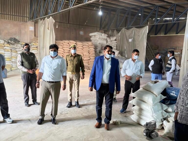 मुजफ्फरनगर में सेंट्रल टीम की छापेमारी से हड़कंप! 7 पेस्टीसाइड फैक्ट्रियों से भरे गए सैंपल, दुकानों पर भी कार्रवाई