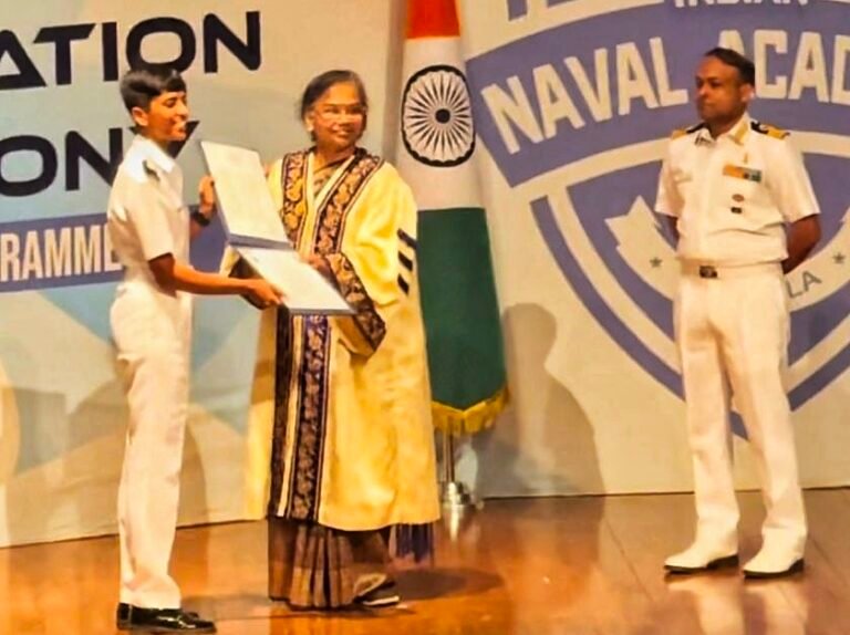 मुज़फ़्फ़रनगर की सृष्टि सिंह ने रचा इतिहास; NDA में चयन पाने वाली देश की पहली 17 बेटियों में थीं शामिल, अब बनीं सब लेफ्टिनेंट