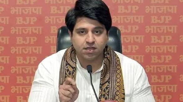 बड़ी खबर! मोदी सरकार के एक ओर BJP राष्ट्रीय प्रवक्ता शाहजाद पूनावाला ने दिया इस्तीफा, जानिए क्या रहीं वजह
