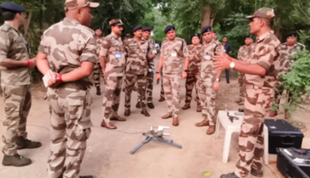 दिल्ली एयरपोर्ट पर CISF ने दिखाई अपनी ताकत, हाईटेक तकनीक से ऐसे निष्क्रिय होगा बम!