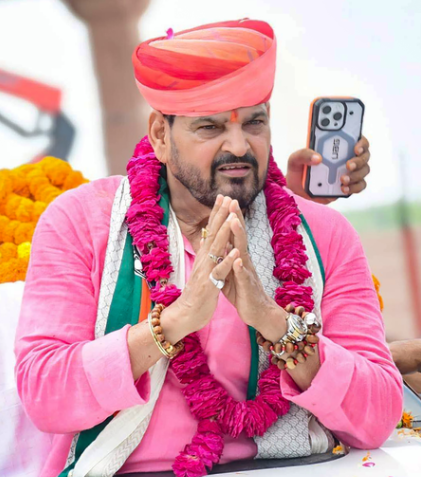 चढ़ावा चोरी मामले में बृजभूषण का बड़ा बयान, बोले- बिना जांच पूरी हुए कोई टिप्पणी न करें