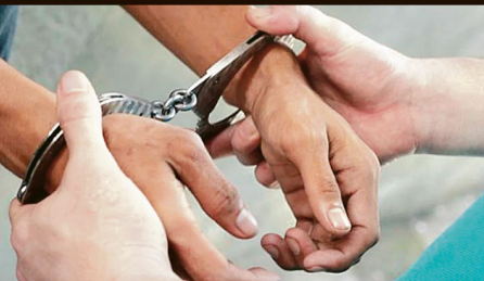 नोएडा में फर्जी कॉल सेंटर का पर्दाफाश, लोन दिलाने के नाम पर ठगी करने वाले पांच गिरफ्तार