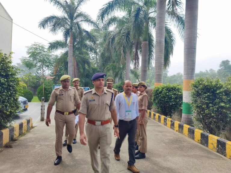 UPTET-2026 का दूसरा दिन: AI निगरानी, बायोमेट्रिक और थ्री-लेयर चेकिंग के बीच शुरू हुई परीक्षा