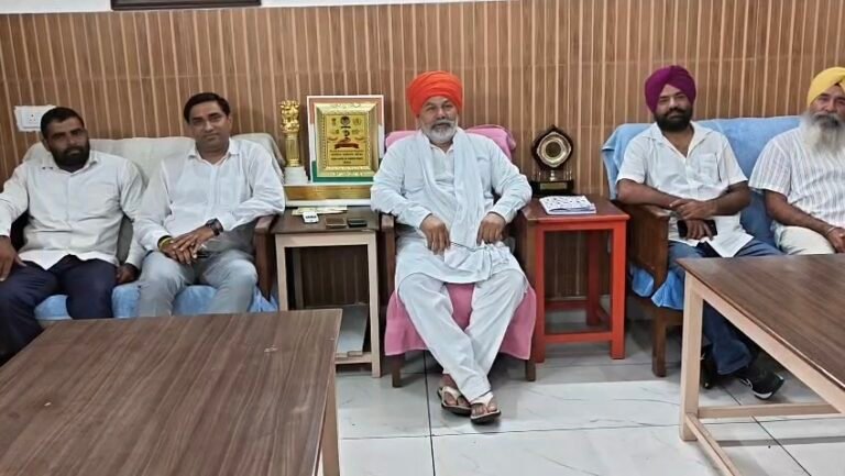 राम मंदिर चंदा चोरी पर बोले राकेश टिकैत, “ये आस्था का सवाल… गैंग में शामिल सभी लोगों की हो जांच”