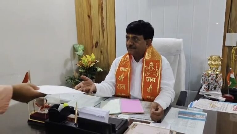 कांवड़ यात्रा से पहले फिर गरमाया ‘नेम प्लेट’ विवाद, मंत्री कपिलदेव अग्रवाल बोले- नाम के भ्रम से नहीं होने देंगे आस्था से खिलवाड़