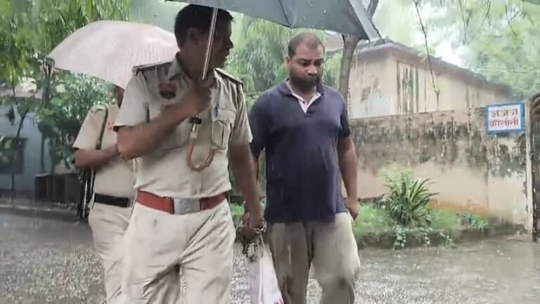 मुज़फ्फ़रनगर की ‘टॉर्चर फैक्ट्री’ का मुख्य आरोपी पहली बार बोला, कोर्ट में पेशी के दौरान कहा- “मुझे फंसाया गया”