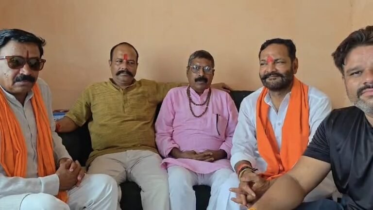 मेरठ विवाद पर मुजफ्फरनगर में हिंदू संगठनों की महाबैठक; पुलिस की कार्यशैली पर उठाए सवाल, सरकार को दी ये चेतावनी!