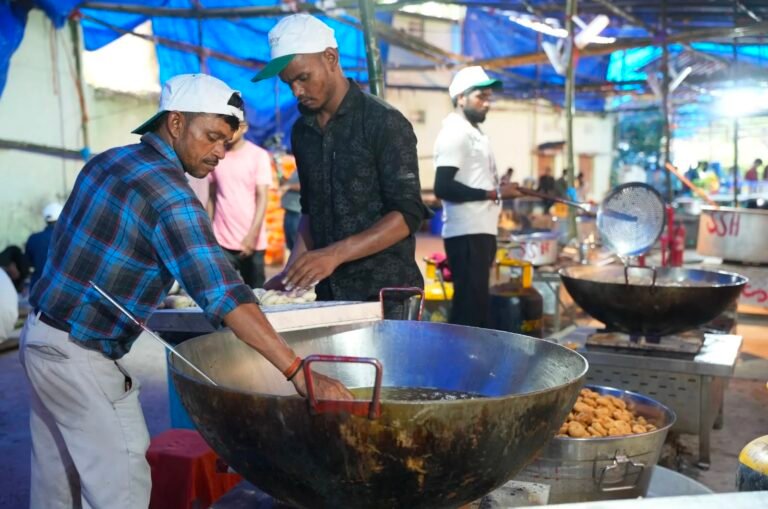 पुरी में रिलायंस का महा-अभियान: 15 से 27 जुलाई तक अन्न सेवा, मुफ्त पानी और 90 पुलिस सहायता केंद्रों को मिलेगा सहयोग!