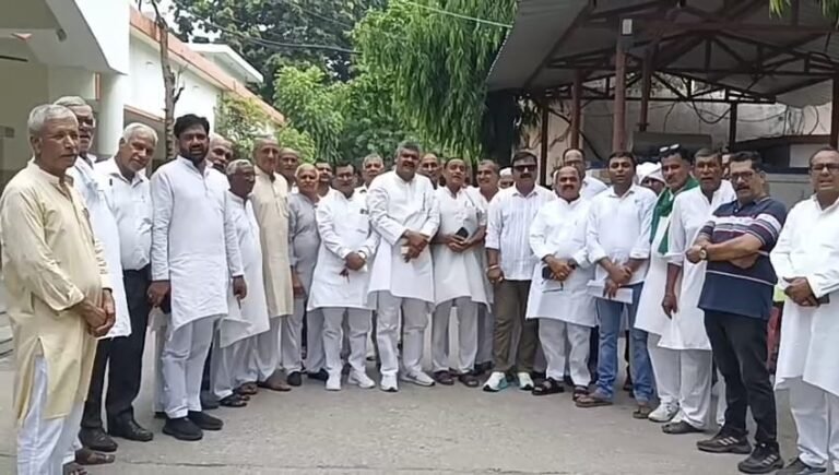 मुज़फ़्फ़रनगर से बड़ी खबर: जनता इंटर कॉलेज भोपा की दान की ज़मीन पर भूमाफियाओं का कब्ज़ा,कार्रवाई की मांग 