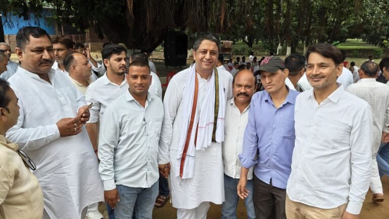 मुज़फ्फरनगर में यूपी के प्रथम उपमुख्यमंत्री की 39वीं पुण्यतिथि पर उमड़ा जनसैलाब, नेताओं ने दी भावभीनी श्रद्धांजलि