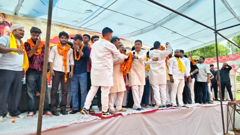 भगवान दक्ष प्रजापति जयंती पर निकली भव्य शोभायात्रा, 200 से अधिक मेधावी छात्र-छात्राओं का सम्मान