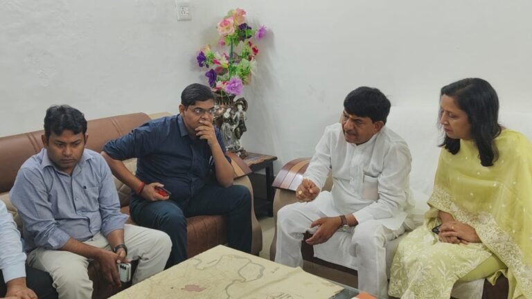 मुज़फ़्फ़रनगर में भगवान शिव-ब्रह्मा पर टिप्पणी को लेकर राज्य मंत्री का पलटवार, बोले- गैर-जिम्मेदार बयानबाजी से बिगड़ता है सामाजिक माहौल
