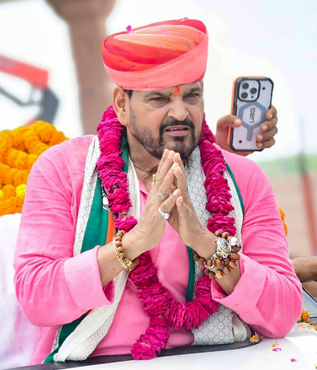 महिला पहलवानों से यौन शोषण मामले में बृजभूषण शरण सिंह बरी, कोर्ट ने सह-आरोपी विनोद तोमर को भी दी राहत
