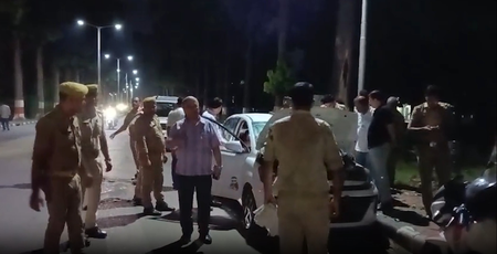 अलीगढ़ मुस्लिम यूनिवर्सिटी में वीसी आवास के पास हंगामा: नशे में धुत युवक-युवती का ड्रामा, जांच में जुटी पुलिस