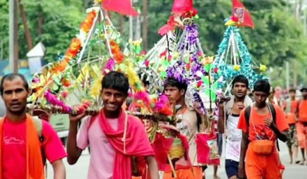 सावन के पहले सोमवार पर शिवालयों में उमड़ा आस्था का सैलाब, दिल्ली से हरिद्वार तक भोलेनाथ के जयकारों से गूंजे मंदिर