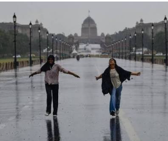 दिल्ली-एनसीआर मौसम अपडेट: 24 अगस्त तक बारिश का अनुमान, जानिए अपने शहर की हवा का हाल!