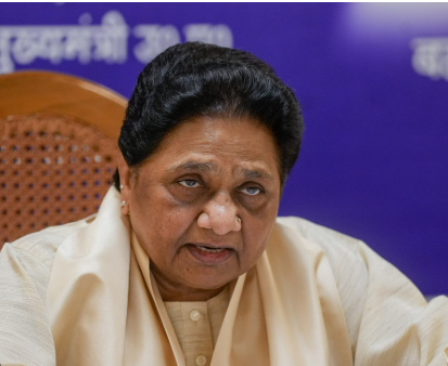 जयंत चौधरी पर अखिलेश की टिप्पणी से भड़कीं मायावती, बोलीं सपा गिरगिट की तरह रंग बदलती है