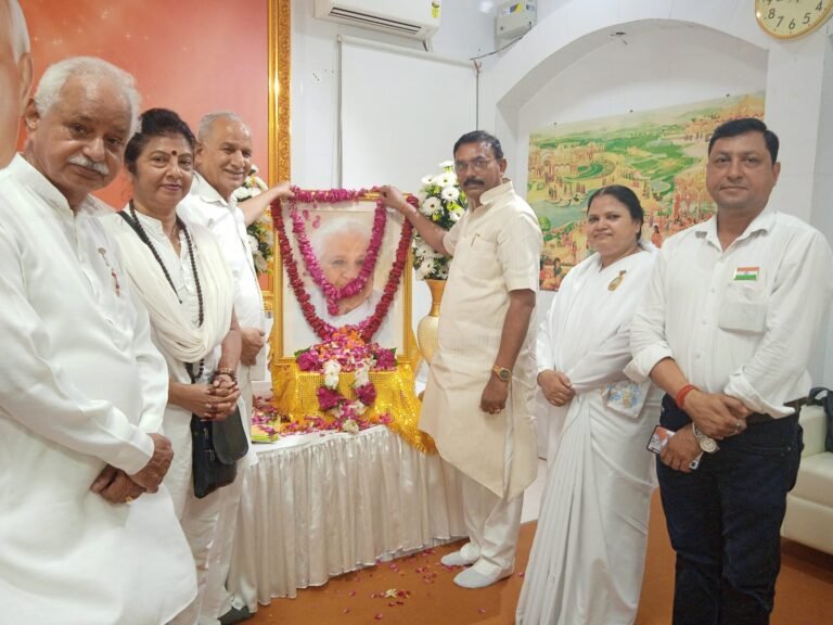 प्रकाशमणि दादी जी की पुण्य स्मृति में नशामुक्ति का संकल्प, मुजफ्फरनगर से अभियान यात्रा का भव्य शुभारंभ